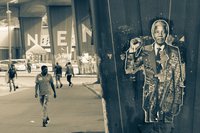 Street scene in Johannesburg with Nelson Mandela poster, une photo de Gregory Fullard (via Unsplash)