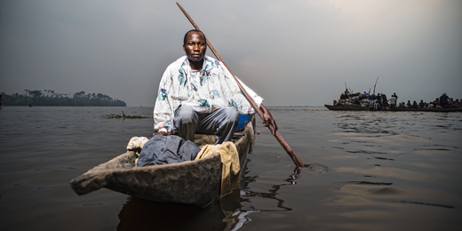 Pêcheur du Congo, une photo d'Ollivier Girard/CIFOR (flickr)