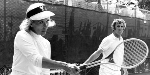 Dinah Shore and Burt Bacharach playing tennis in Fort Lauderdale, Florida no known copyright restrictions Du son sur tes tartines.jpg