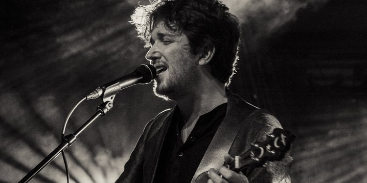 Jérémie Fraboni bajo One Horse Land.jpg