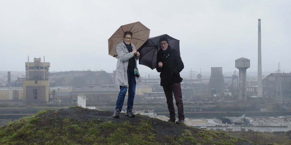 Micheline Dufert et Francis Pourcel sur le terril de St Théodore Est