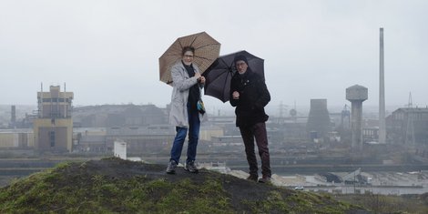 Micheline Dufert et Francis Pourcel sur le terril de St Théodore Est