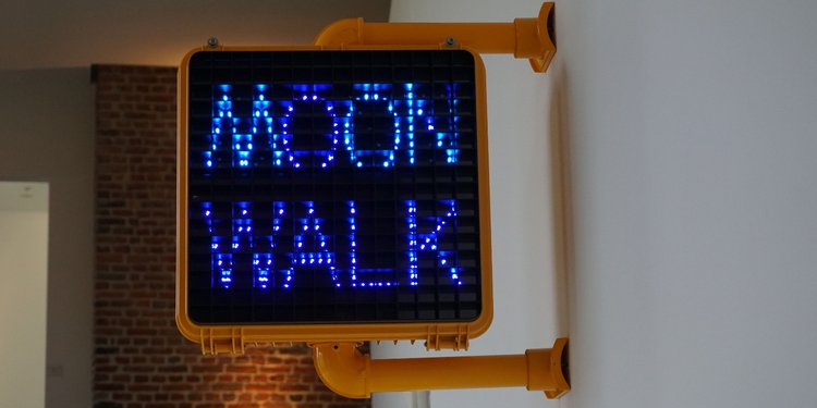 Moonwalk - (c) François Curlet au MAC's