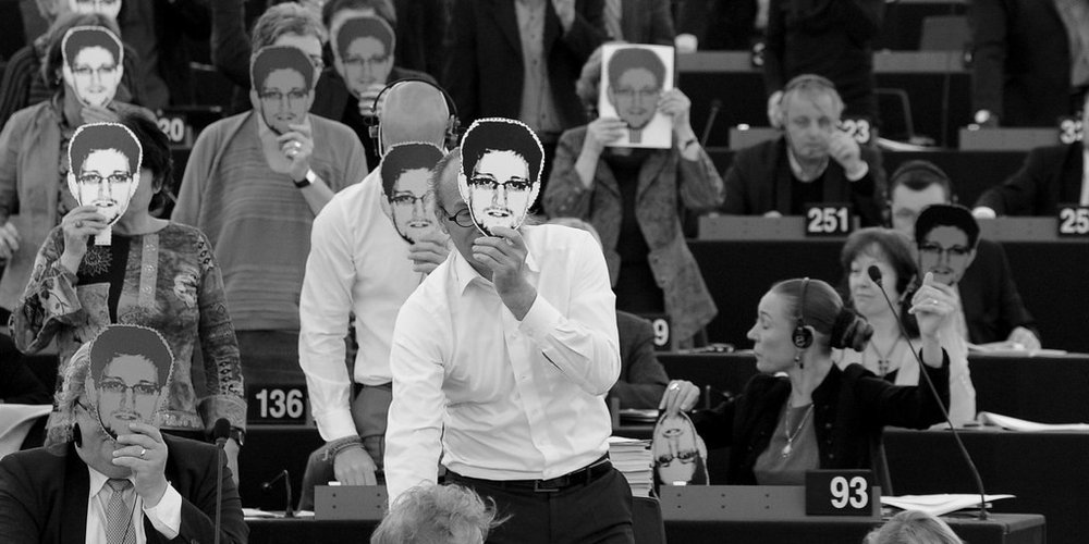 Masques Edward Snowden