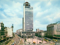 Tour Martini érigée à la place de l'ancienne gare du Nord.png