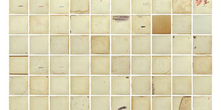 white album mur