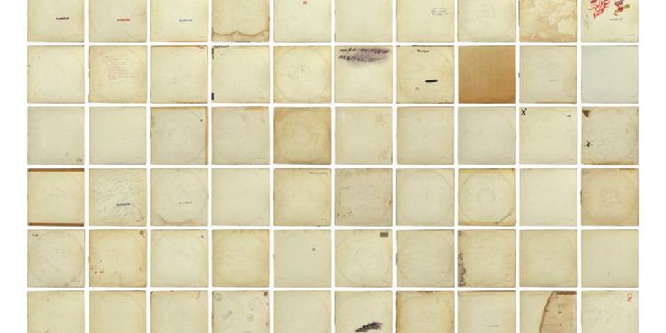 white album mur